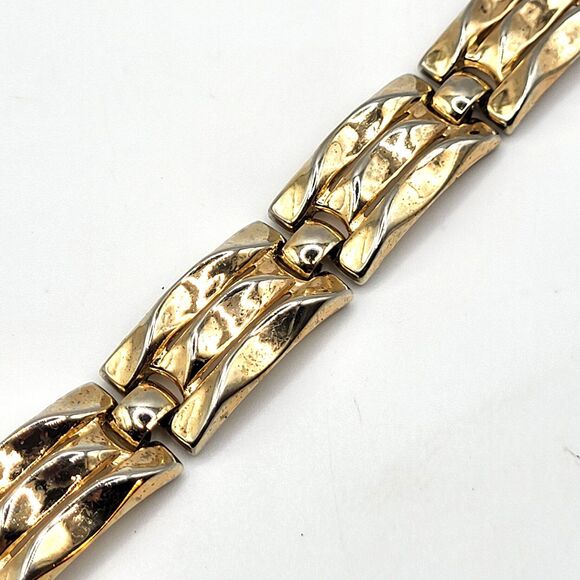 Vintage Trifari Chunky Bracelet 7.25in - Picture 1 of 4